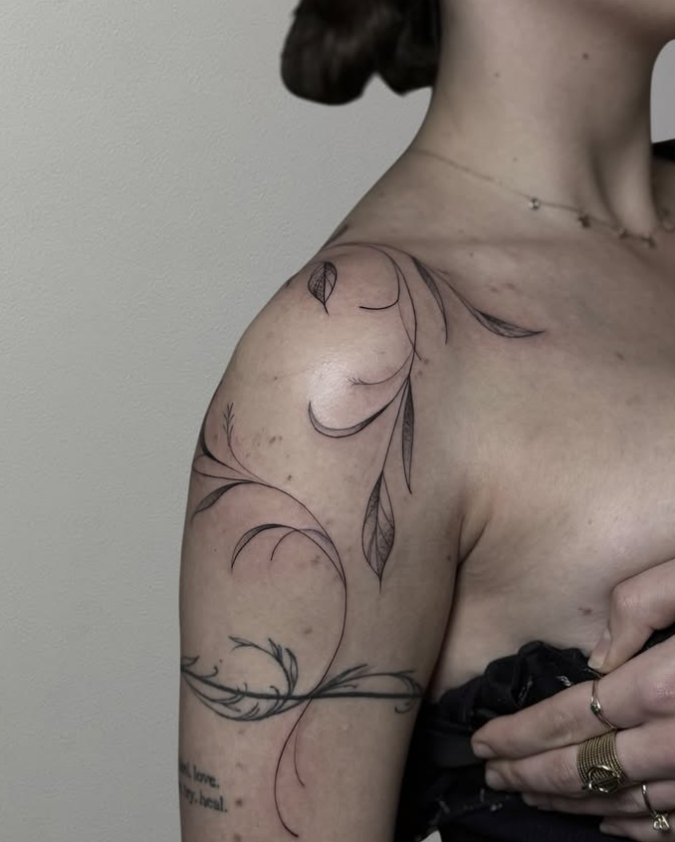 Tatuaje Florales por Julia